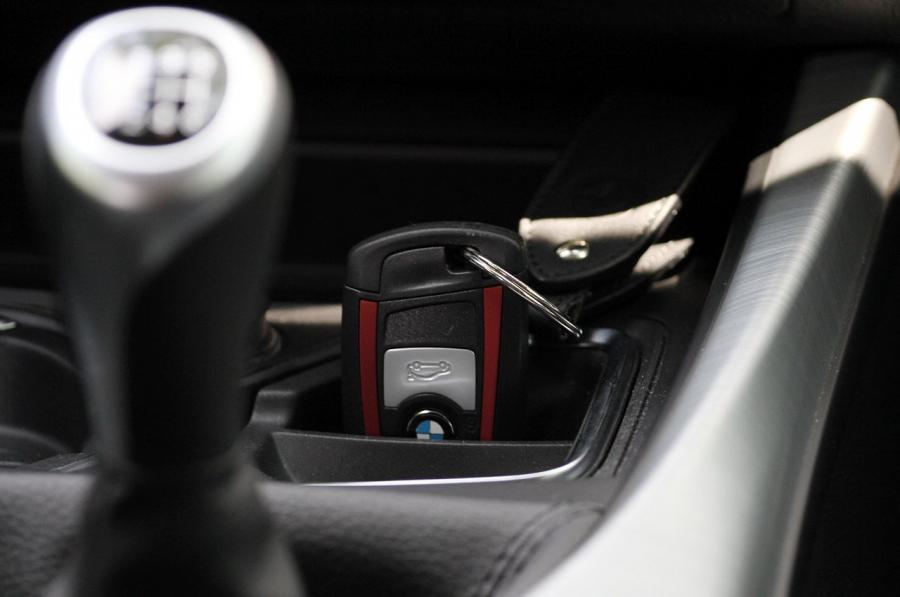  BMW 1-Series 5-Door 2012 года  (фото 17 из 57)